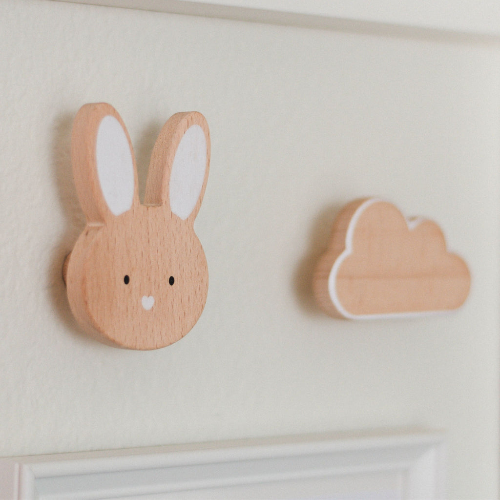 WonderBee™ Rabbit Decorative Painted Wall Hook
