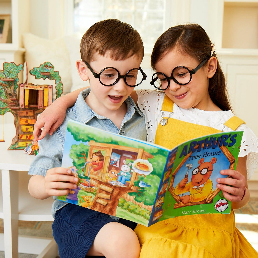 Arthur's Tree House Book and Play Set